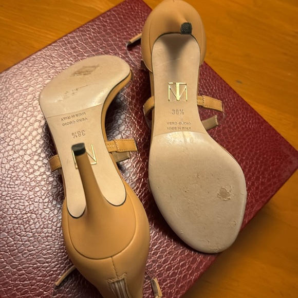 Tamara Mellon Nude Heels - Picture 6 of 8